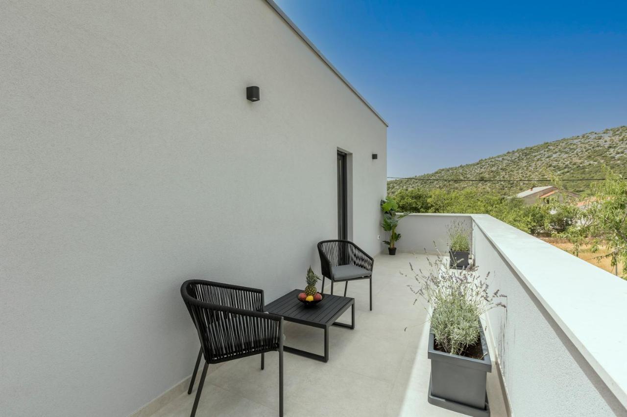 Luxury Villa Diana With Heated Pool And Jacuzzi Dograde Экстерьер фото