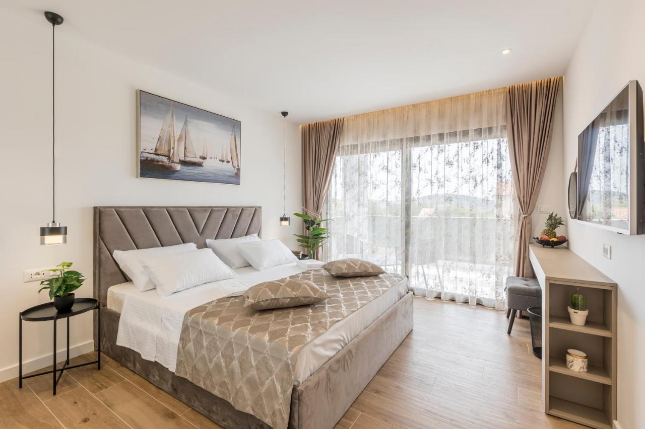 Luxury Villa Diana With Heated Pool And Jacuzzi Dograde Экстерьер фото