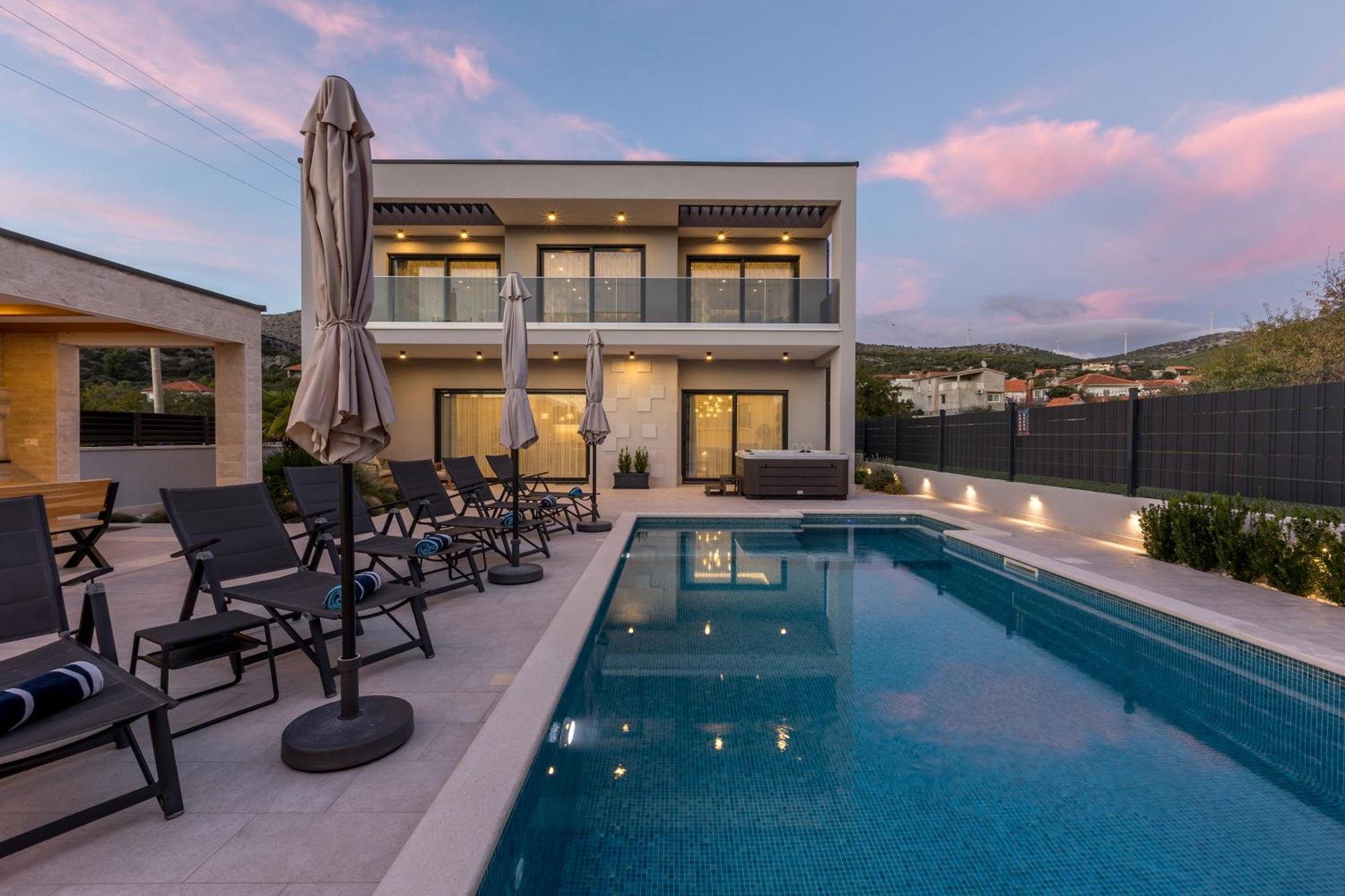Luxury Villa Diana With Heated Pool And Jacuzzi Dograde Экстерьер фото