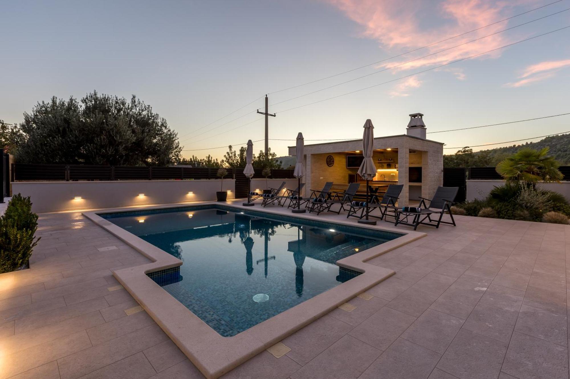 Luxury Villa Diana With Heated Pool And Jacuzzi Dograde Экстерьер фото